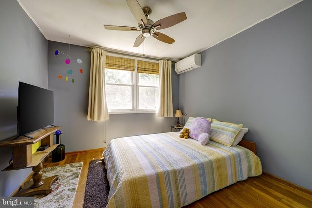 8-D LAUREL HILL RD, Greenbelt, MD 20770