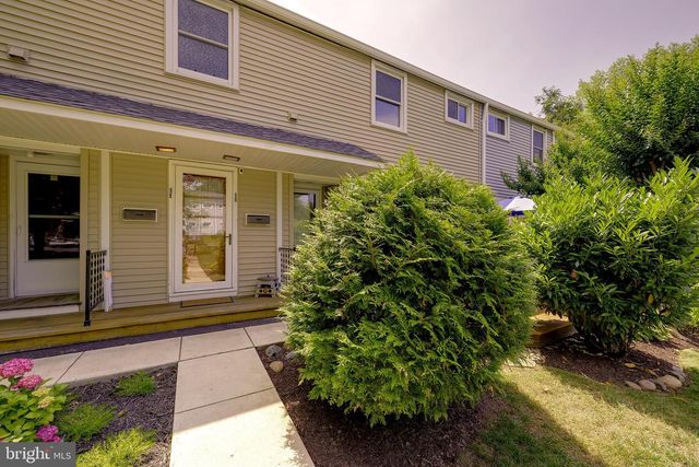8-D LAUREL HILL RD, Greenbelt, MD 20770