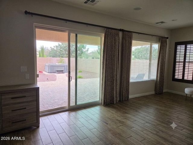 2364 E SUSAN Drive, Gilbert, AZ 85298