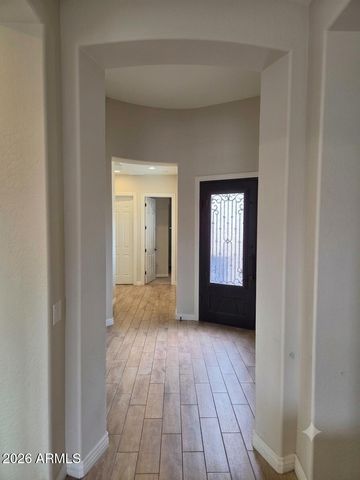 2364 E SUSAN Drive, Gilbert, AZ 85298