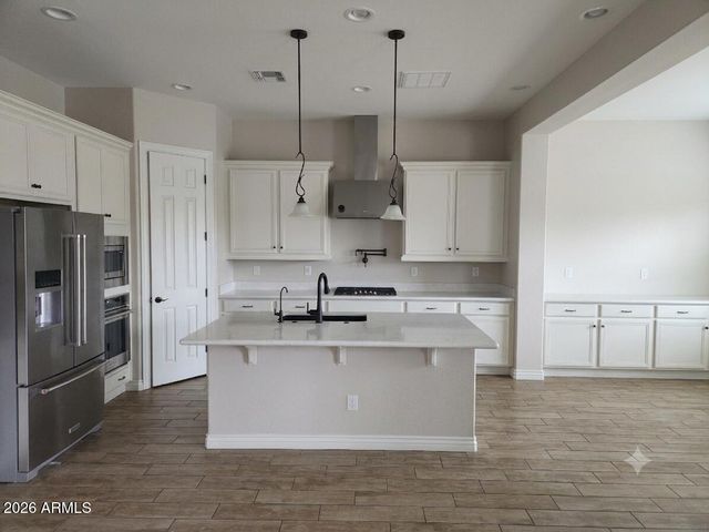 2364 E SUSAN Drive, Gilbert, AZ 85298