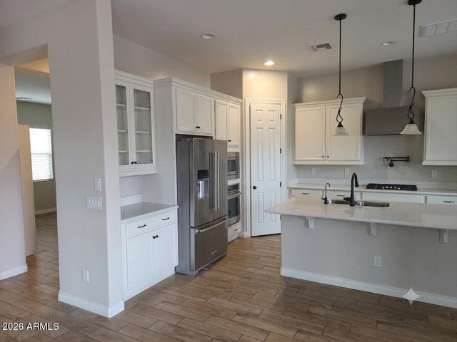 2364 E SUSAN Drive, Gilbert, AZ 85298