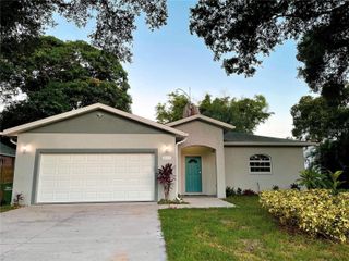 5119 RILMA AVENUE, Sarasota, FL 34234