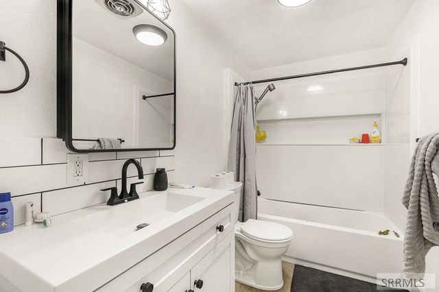 8075 S 55 W, Idaho Falls, ID 83402