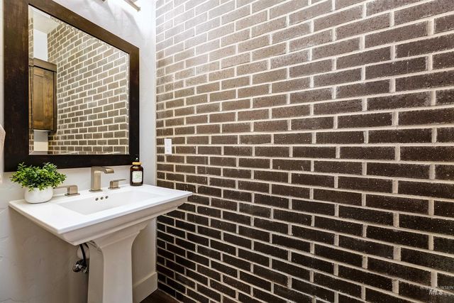 3174 S Hopes Well Way, Boise, ID 83716