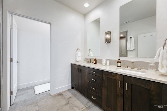 3174 S Hopes Well Way, Boise, ID 83716