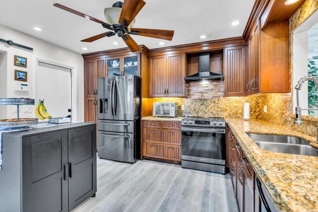 3880 NW 2nd Court, Deerfield Beach, FL 33442