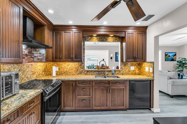 3880 NW 2nd Court, Deerfield Beach, FL 33442