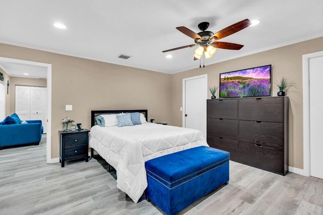 3880 NW 2nd Court, Deerfield Beach, FL 33442