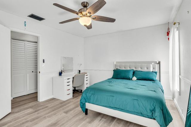 3880 NW 2nd Court, Deerfield Beach, FL 33442