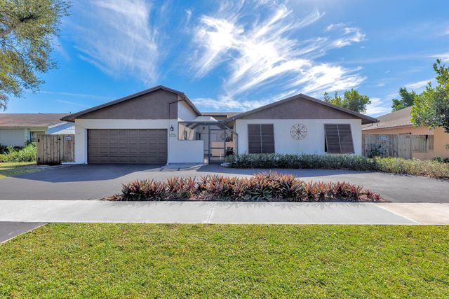 3880 NW 2nd Court, Deerfield Beach, FL 33442