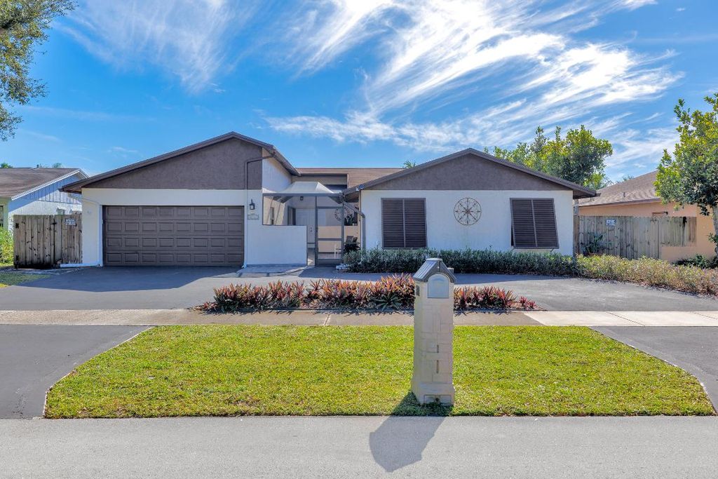 3880 NW 2nd Court, Deerfield Beach, FL 33442