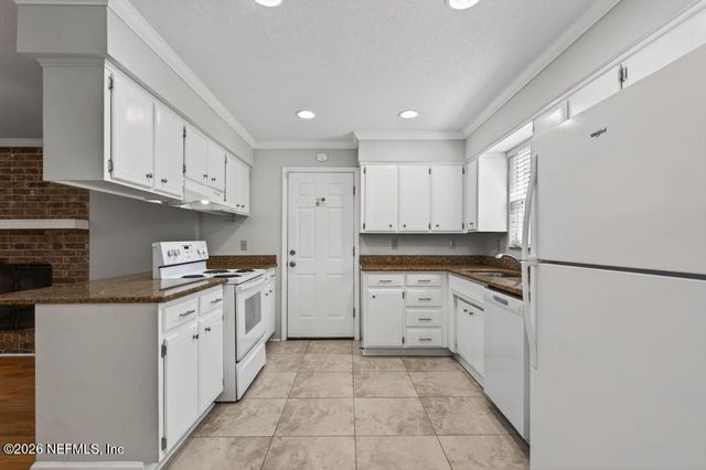 5439 CONTINA Avenue, Jacksonville, FL 32277