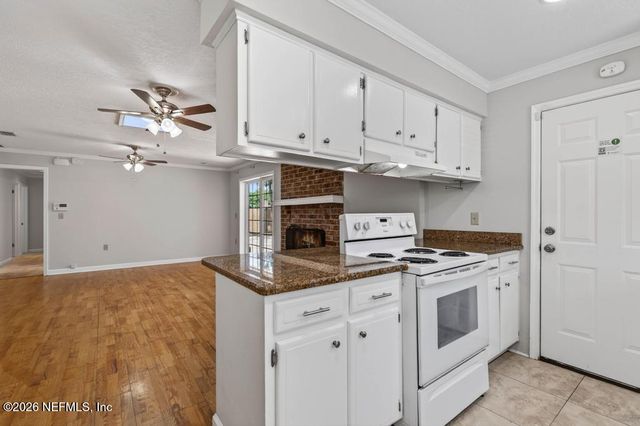 5439 CONTINA Avenue, Jacksonville, FL 32277