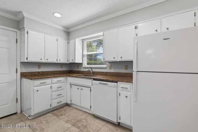 5439 CONTINA Avenue, Jacksonville, FL 32277