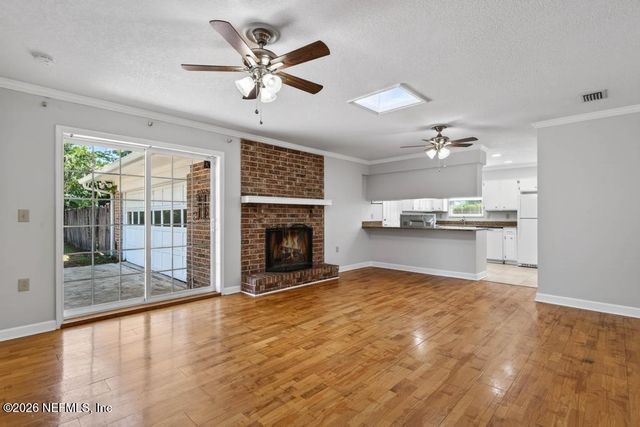 5439 CONTINA Avenue, Jacksonville, FL 32277