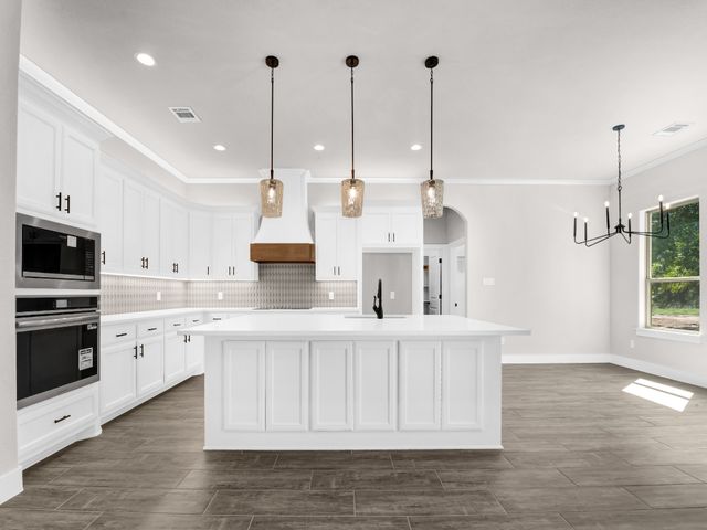 1012 Arbor Vista Drive, Azle, TX 76020