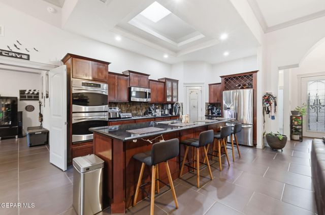 3024 OAK POINT Place, El Paso, TX 79938