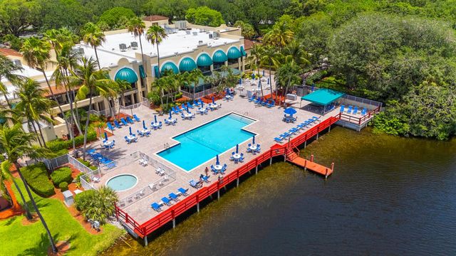9470 Tangerine Place 209, Davie, FL 33324