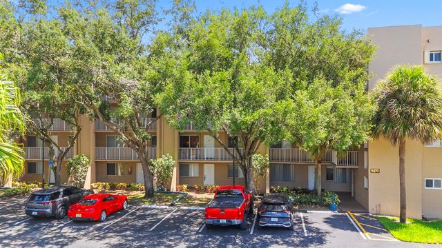 9470 Tangerine Place 209, Davie, FL 33324