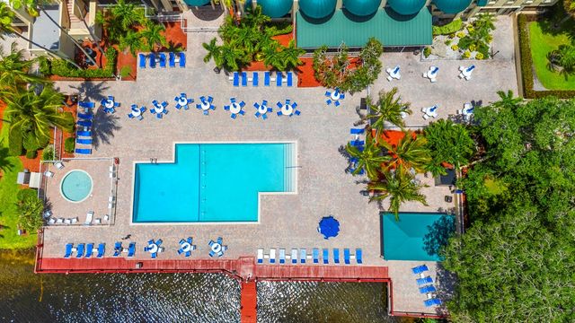 9470 Tangerine Place 209, Davie, FL 33324