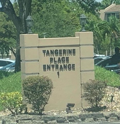 9470 Tangerine Place 209, Davie, FL 33324