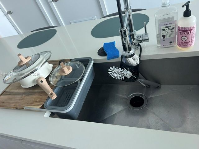 480 NE 31st St 905, Miami, FL 33137