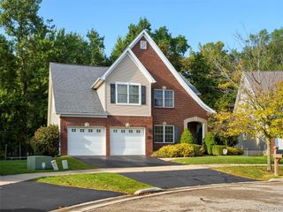 10338 Edgewood Court, Grand Blanc, MI 48439