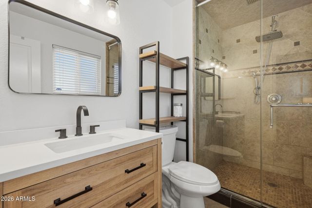 6314 W Lawrence Lane, Glendale, AZ 85302