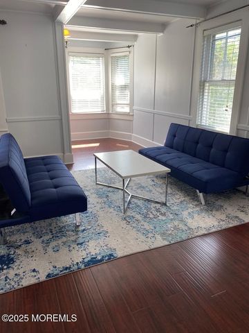 327 Roosevelt Avenue, Oakhurst, NJ 07755