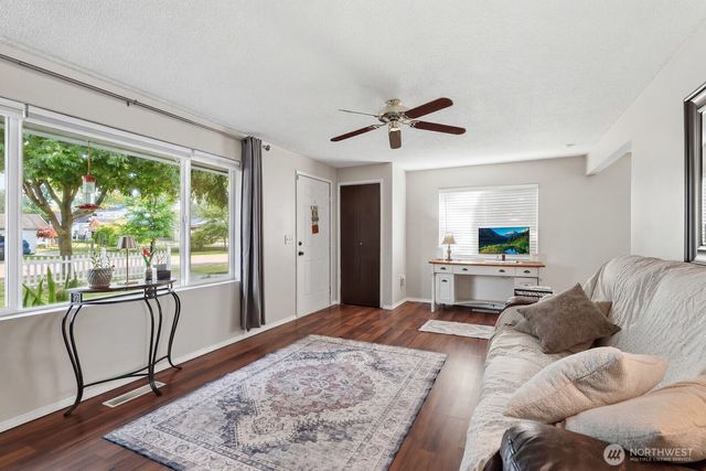 33620 SE 43rd Street, Fall City, WA 98024