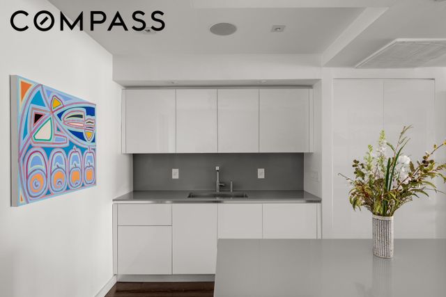 71 Ludlow St Apt 3B, New York City, NY 10002