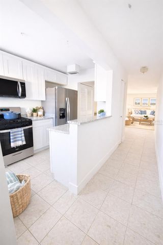 3018 59TH STREET S 111, Gulfport, FL 33707