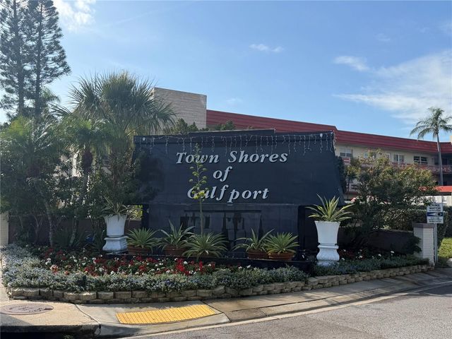 3018 59TH STREET S 111, Gulfport, FL 33707