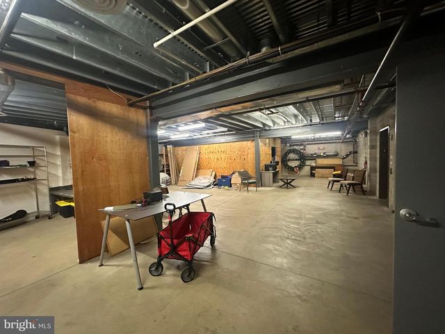 1437 W PASSYUNK AVE, Philadelphia, PA 19145