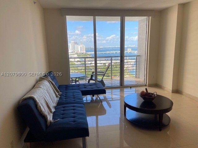 325 S Biscayne Blvd 2914, Miami, FL 33131