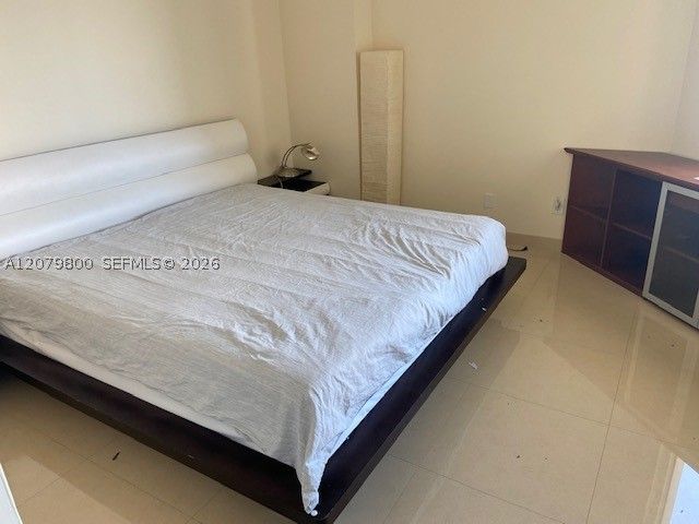 325 S Biscayne Blvd 2914, Miami, FL 33131