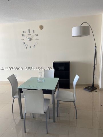 325 S Biscayne Blvd 2914, Miami, FL 33131