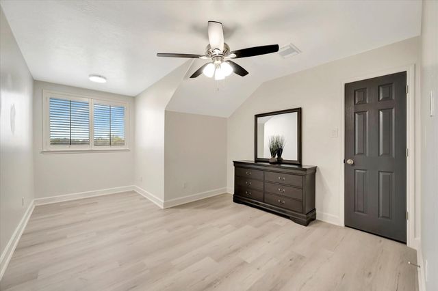 2847 Everett Drive, Friendswood, TX 77546