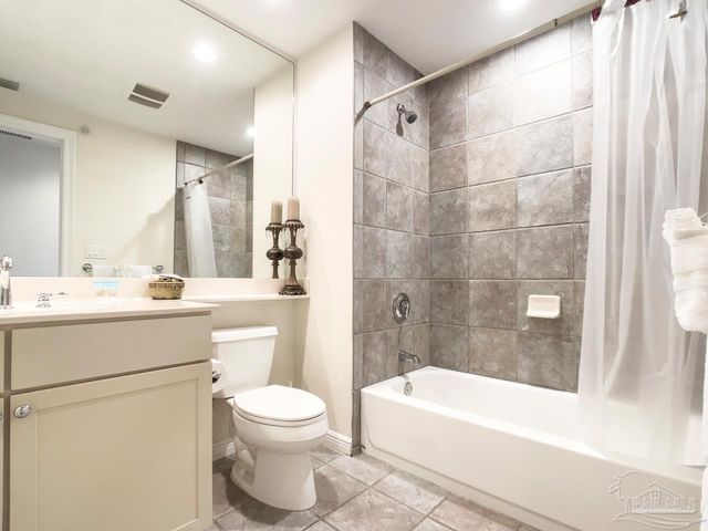 645 Lost Key Dr 203D, Pensacola, FL 32507