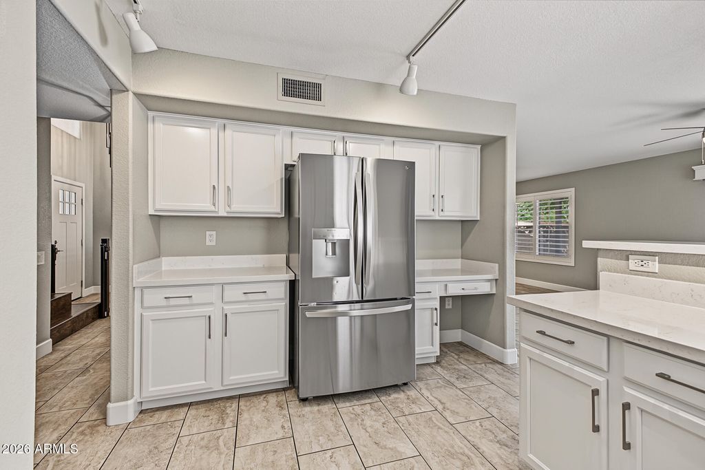 2144 W OLLA Avenue, Mesa, AZ 85202 — photo 4