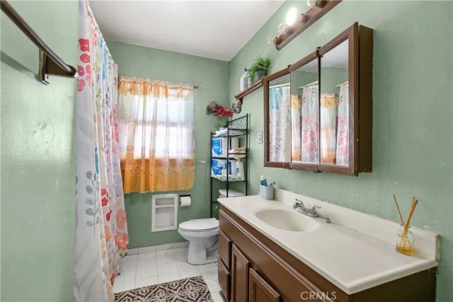 6947 Alcove, Los Angeles, CA 91605