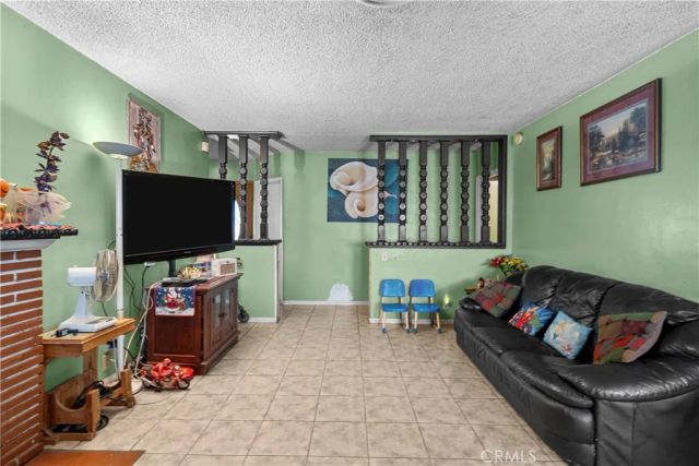 6947 Alcove, Los Angeles, CA 91605