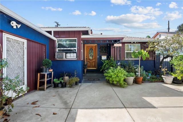 6947 Alcove, Los Angeles, CA 91605