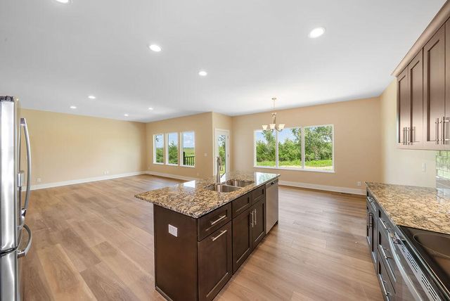 1321 COPPER MOUNTAIN DR Drive, Crescent, IA 51526