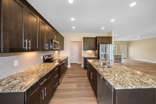 1321 COPPER MOUNTAIN DR Drive, Crescent, IA 51526