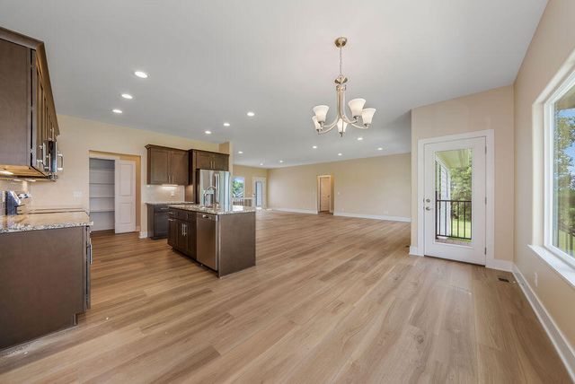 1321 COPPER MOUNTAIN DR Drive, Crescent, IA 51526