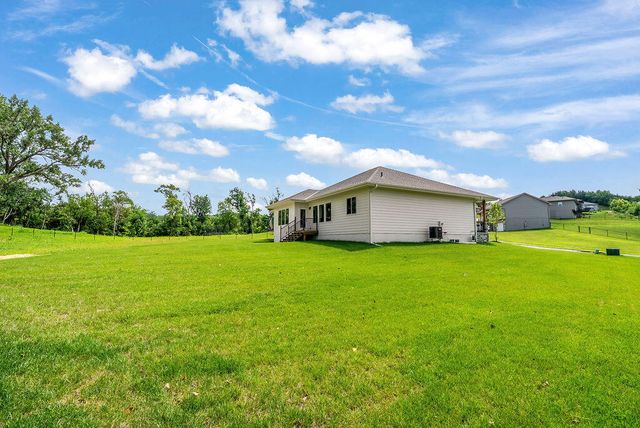 1321 COPPER MOUNTAIN DR Drive, Crescent, IA 51526