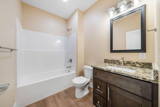 1321 COPPER MOUNTAIN DR Drive, Crescent, IA 51526