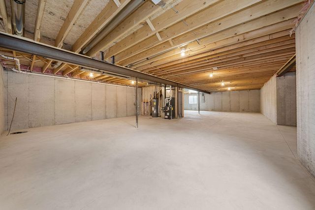 1321 COPPER MOUNTAIN DR Drive, Crescent, IA 51526